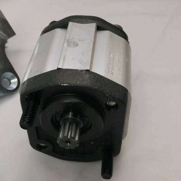 02RE228 12CC