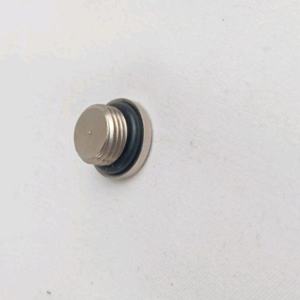 Plug 1/8"