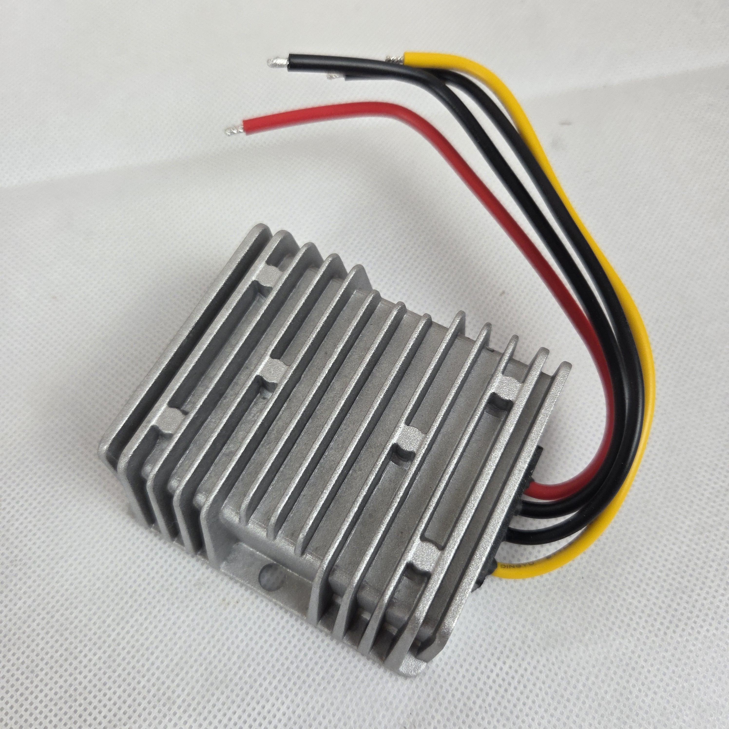DC-DC Step-up konverter - 12Vdc > 24Vdc / 10A
